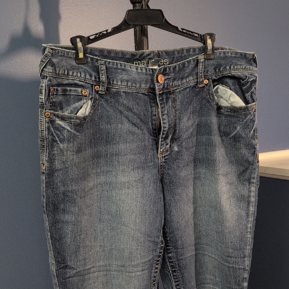 Women's Relaxed Fit Boyfriend Jeans - Classic Blue